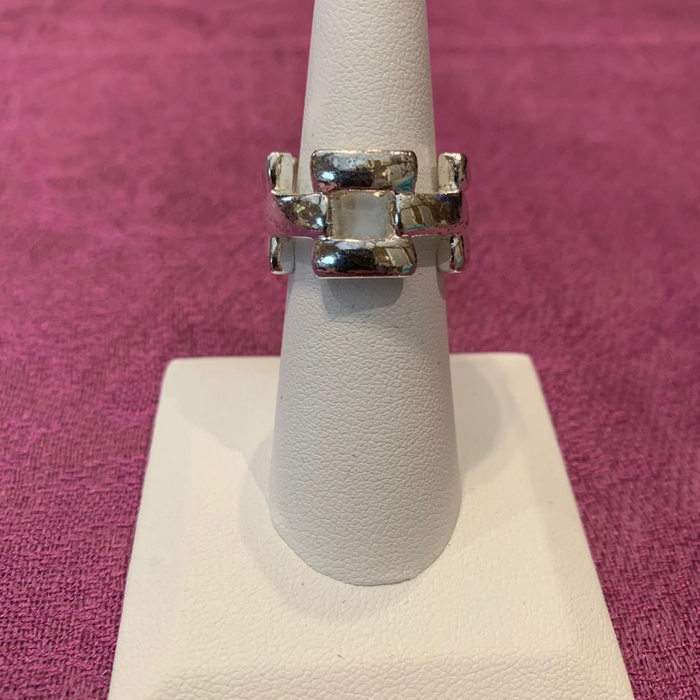 Silvertone Nine West Geometric Ring
